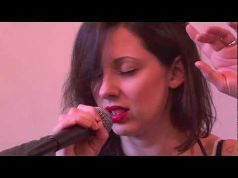 SAM NEVES "Sage et sauvage" - Acoustic Session