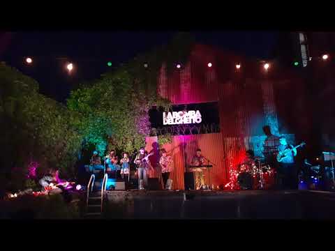 La Bomba del Ghetto - I'm still in love / Wildfire (vivo)