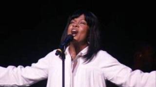 CeCe Winans: His Strength is Perfect