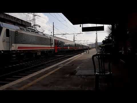 [E464 IC SUN ] ICN Siracusa -Milano C.le . Stazione di Acireale