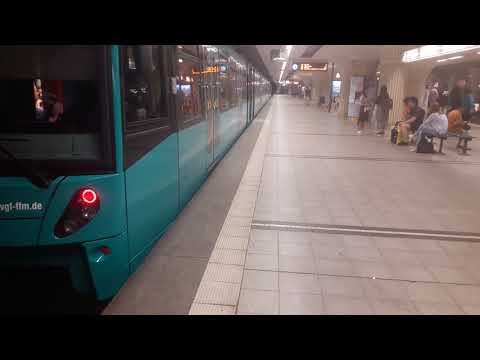 U6 Mit Türstörung an der Bockenheimer Warte