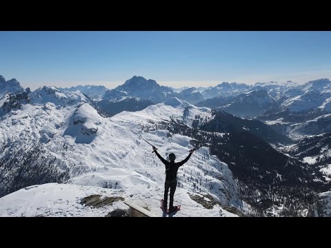 CIASPOLATA AL RIFUGIO LAGAZUOI