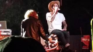 Yelawolf... Devil in my Veins