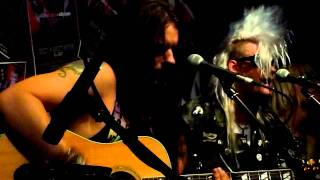 Crashdiet - "Save Her" (live acoustic) Melbourne, Australia 23.10.2011