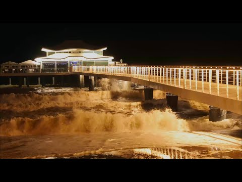 Sturmflut erreicht Ostseeküste: Strände überflutet