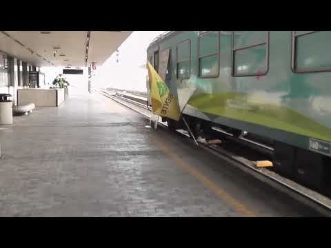 Treno verde della lega ambiente, interni ed esterni ed in transito