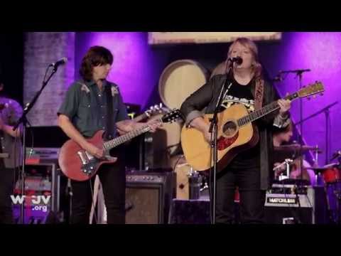 Indigo Girls - "Learned It On Me" (FUV Live at City Winery)