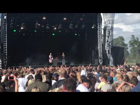 Unge Ferrari & Tomine - Nostalgi 3Millioner Live på Stavernfestivalen 2017