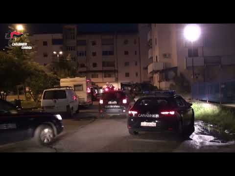 COSENZA: DONNA UCCIDE COLTELLO UN UOMO E SI COSTITUISCE