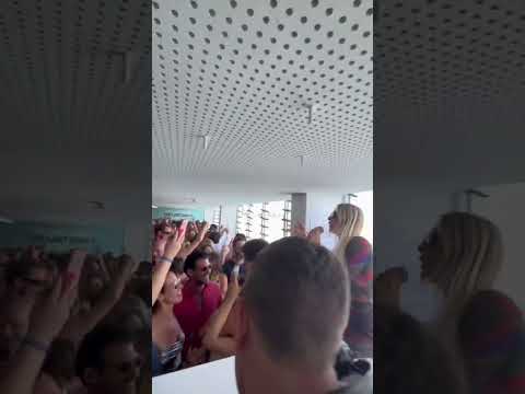 Everything she touches turns to gold #electronicmusic #edm