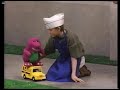 Barney Everyone S Pretending Barney S Adventure Bus