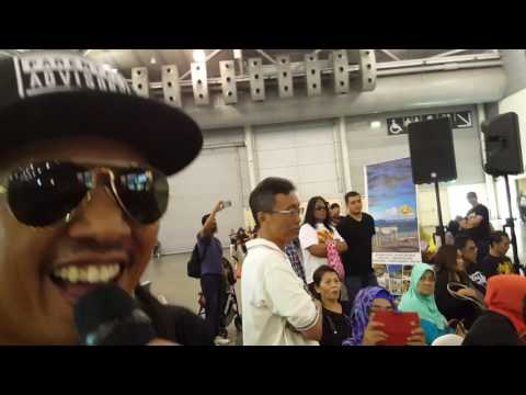 Penantian - FEBIANS  ( Live @ Spore Expo )