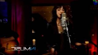 Katy Perry - I kissed a girl (live acoustic) Orange EMI