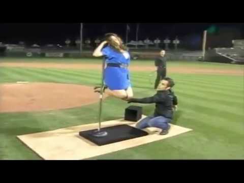 Illusionist Michael Grandinetti - Baseball Stadium Levitation