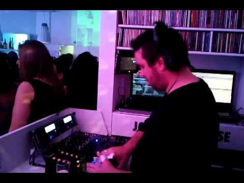 DJ Monchike In The 90's @ ABSURDO - SETÚBAL