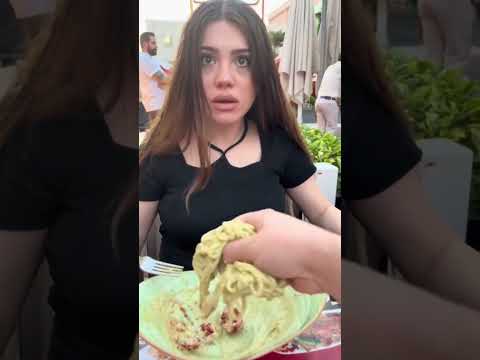 A HANDLE OF PASTA 🤔