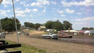 preview picture of video 'AUBURN NE MUD DRAGS 2007'
