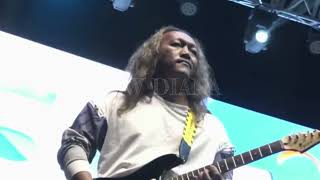 Download lagu Mbatu Sae Seduluran Saklawase mp3 Download lagu Mbatu Sae Seduluran Saklawase mp3