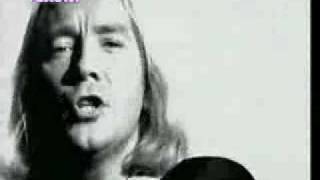 Nightcrawlers Pushing our love