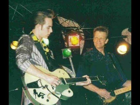 Ronnie Dawson - "Knock Down Drag Out"  and "Mule Train" (Live)