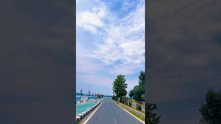 Dal-Lake Srinagar ||Jewel in the crown of Kashmir || Largest Lake in J&amp;K #lake #dallake #srinagar