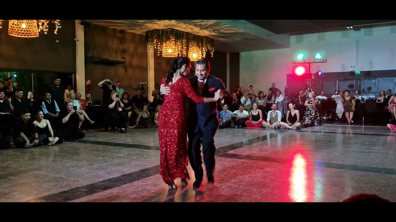 Video thumbnail for Moira Castellano y Octavio Fernández (tango Salta fest)
