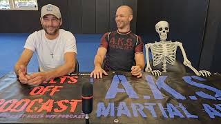 Breaking down the belts in bjj! Taking you from start to black.