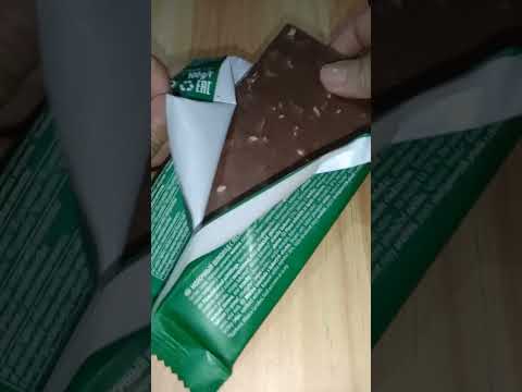 Salut Milk Chocolate Hazelnut 🍫 #shorts #asmr #satisfying #chocolate