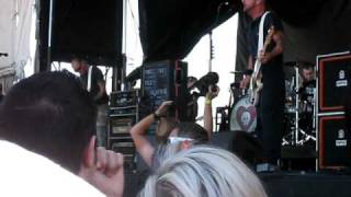 Alkaline Trio &quot;Dine, Dine My Darling&quot; live (Warped Tour 2010 at The Gorge, 8/14/10)