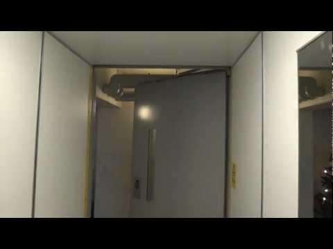 Simple KONE Roped Hydraulic elevator @ Lasarettsgatan 2A, Söderhamn, Sweden.