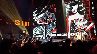 Download lagu SUPERMAN IS DEAD - BRANDAL 2 MILYAR LIVE AT SQUARE BATAM mp3