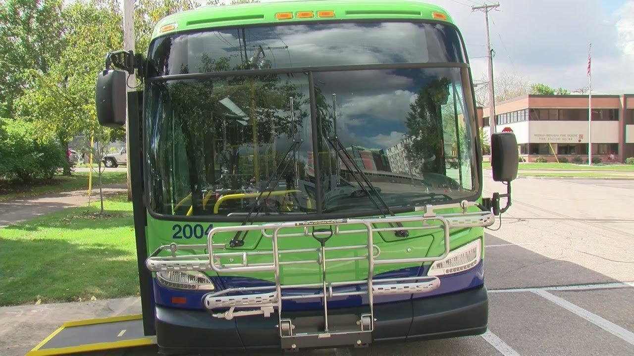 Valley Transit unveils new bus fleet