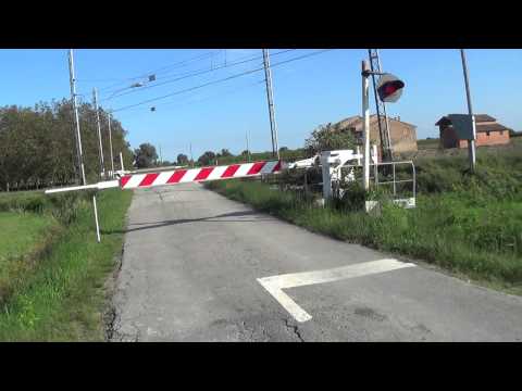 Passaggio a livello di via Villa Fenata - Granarolo Faentino (RA) / Level Crossing / Bahnübergang