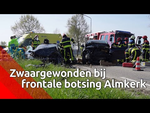 Twee zwaargewonden bij frontale botsing in Almkerk