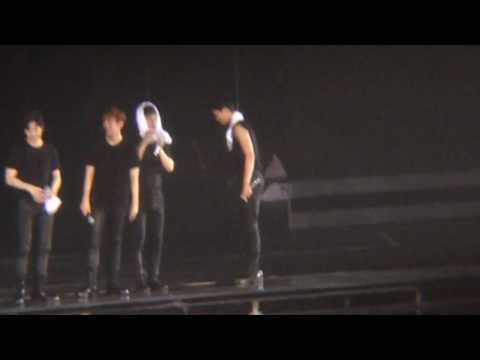 170212 EXOrdiumHK - Chanyeol singing Stay With Me