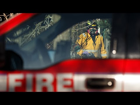 Edmonton firefighters battle house fire in The Hamptons