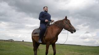 Юмор и деловая активность. Представители зауральской медиасферы оценили оригинальность сафакулевской