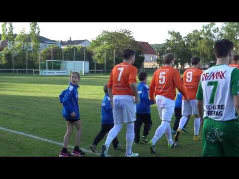 SC Breitenbrunn gegen FC Winden 1:1 (0:0) - Einlauf der Mannschaften