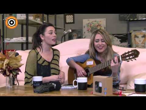 Beyoğlu - Demet Evgar & Selen Öztürk (Akustik)