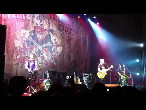 Brian Setzer 's Rockabilly Riot - stray cat strut