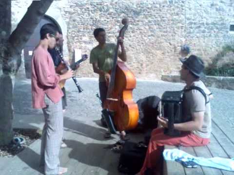 FMM2009 - Good Musicians play just for themselves