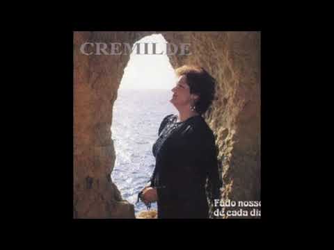 4. Chama-se Fado - Cremilde
