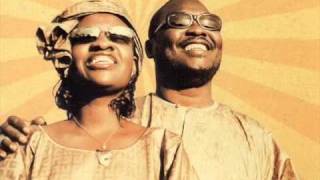 Amadou &  Mariam - Djama (Official Video) HD