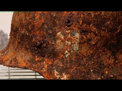 Preservation Very Rusty German Helmet. Cleaning in Oxalic Acid