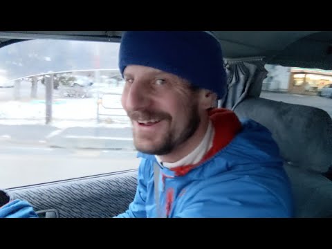 Can I ski all 18 Shiga Kogen ski areas in a day? Eating convenience store snacks in a van