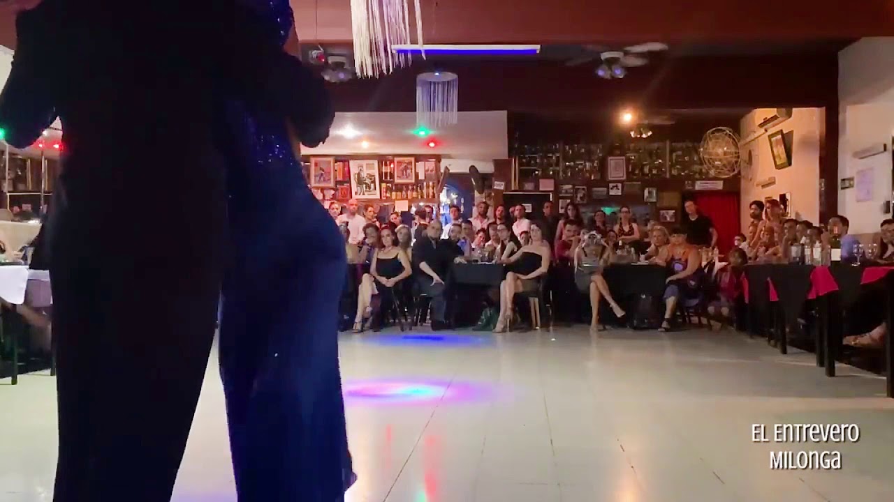 Claudio Gonzalez y Julia Urruty - Historias de un amor "ARGENTINO LEDEZMA" - El entrevero Milonga