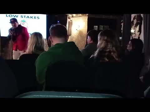 VC-comedy/ MIRROR,MIRROR  HAMLET BAR 25 2 2026