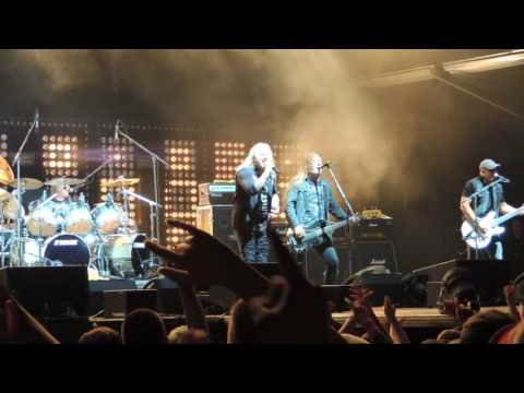 Kabát - Všechno bude jako dřív (HRADY CZ - Veveří 13.8.2016)