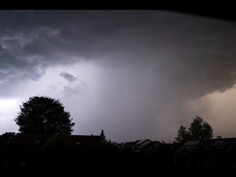 21.06.2021: Gewitter organisiert sich oder "Mein Lieblingsbaum"