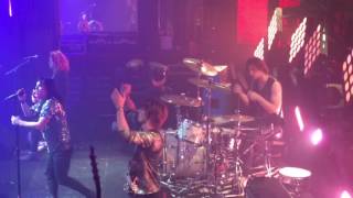 The Struts - &quot;These Times Are Changing&quot; - LIVE